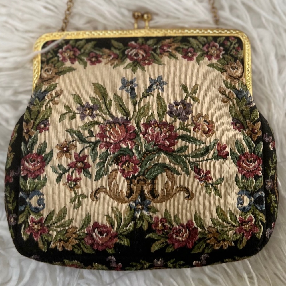 VINTAGE VELVET FLORAL NEEDLE POINT BAG